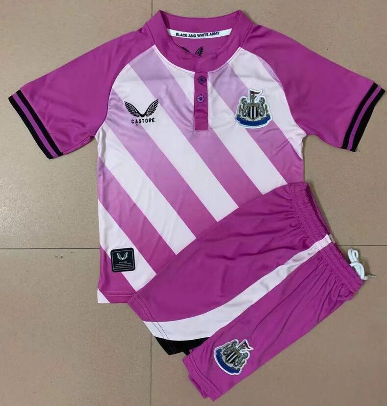 Kids Newcastle United 2021/22 Purple Goalkeeper Soccer Kits Shirt With Shorts